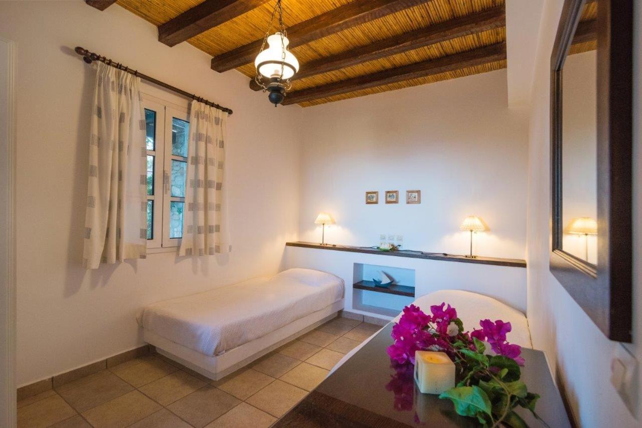 Villa Venus Avlemonas Exterior photo